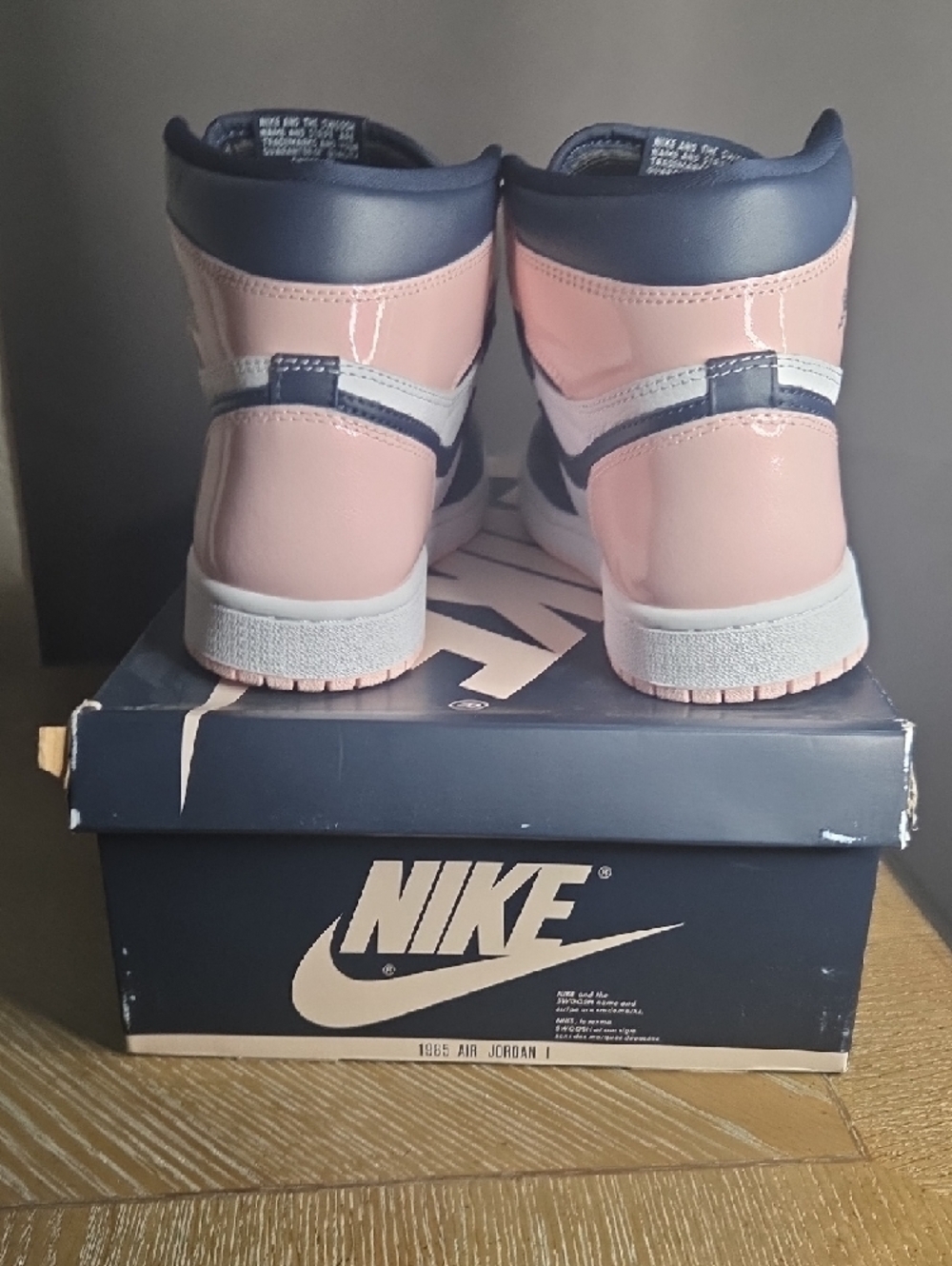 Nike Air Jordan Retro High OG bubble Gum Size 8 - Picture 5 of 6